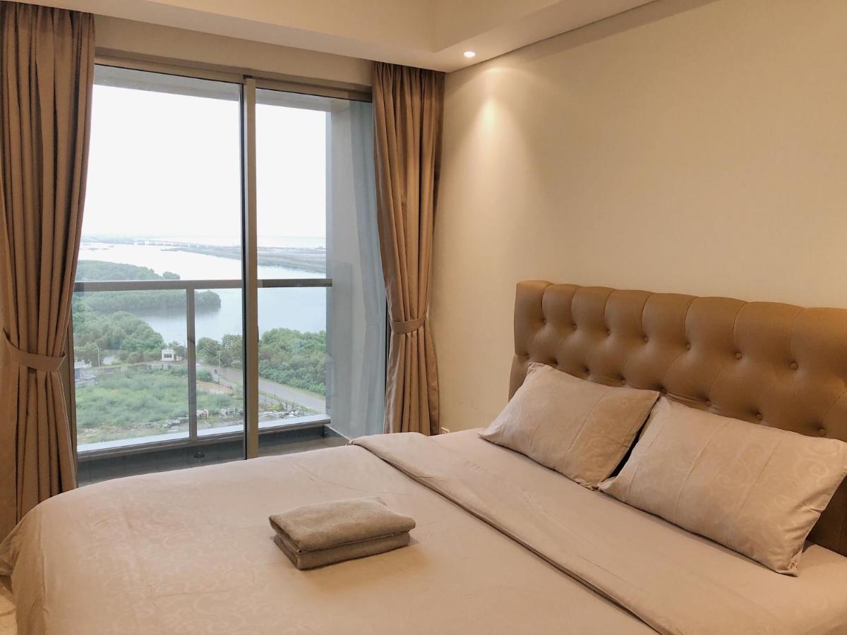 Gold Coast Pik Sea View Apartments By Longesuites Jakarta Kültér fotó