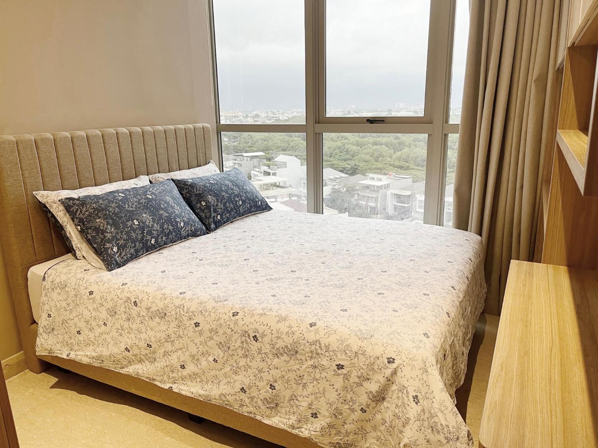 Gold Coast Pik Sea View Apartments By Longesuites Jakarta Szoba fotó
