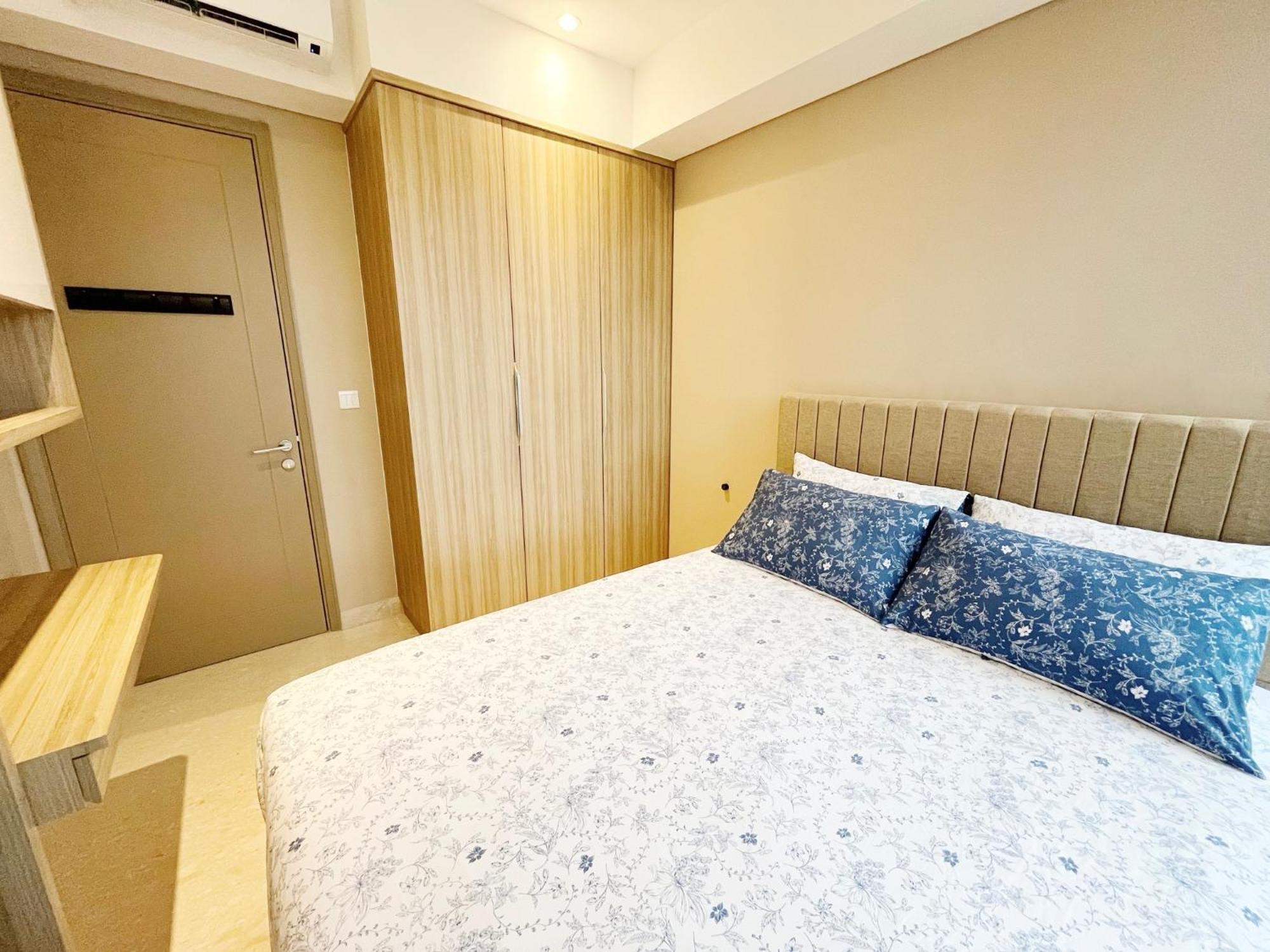 Gold Coast Pik Sea View Apartments By Longesuites Jakarta Szoba fotó