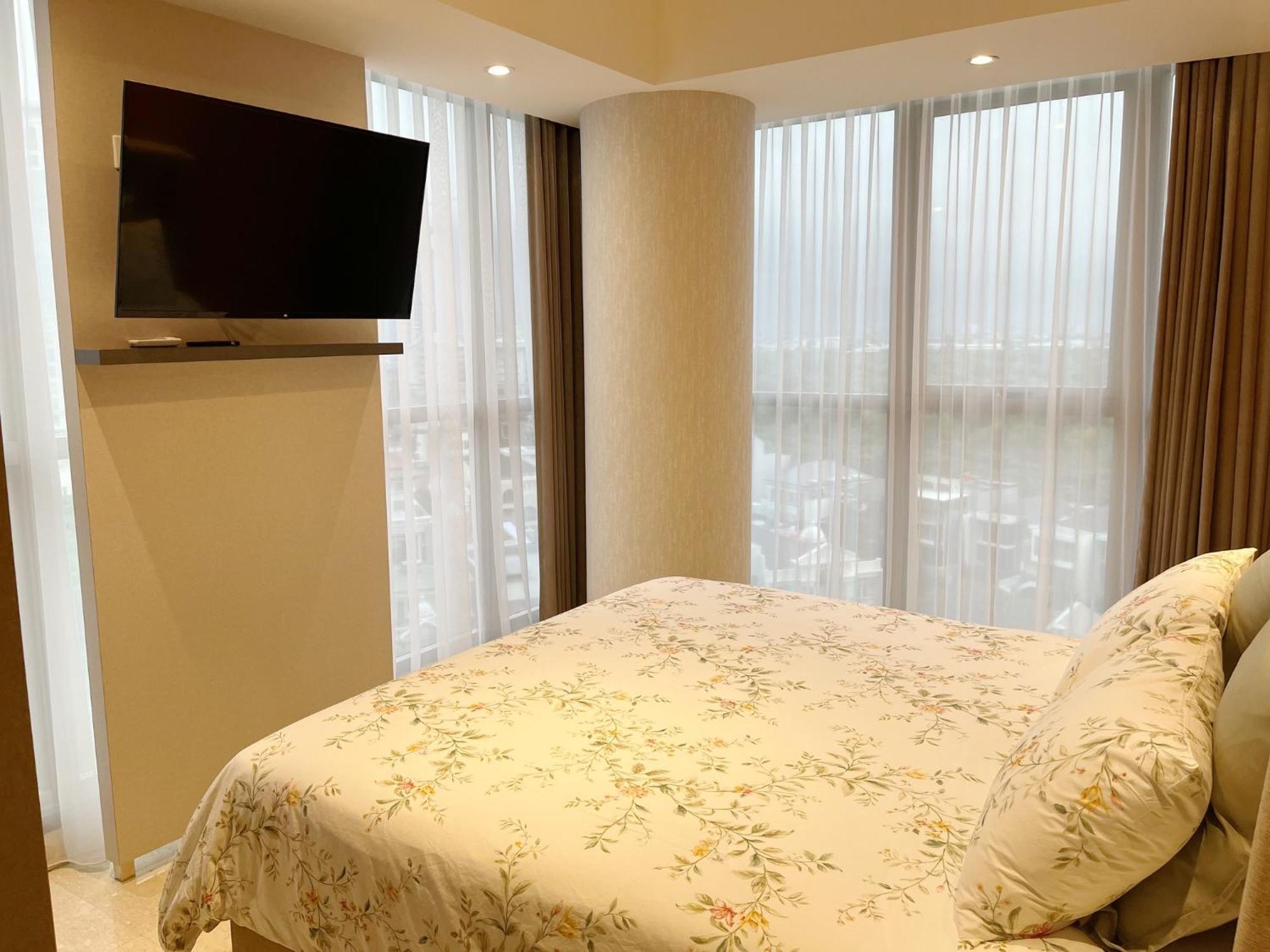 Gold Coast Pik Sea View Apartments By Longesuites Jakarta Szoba fotó