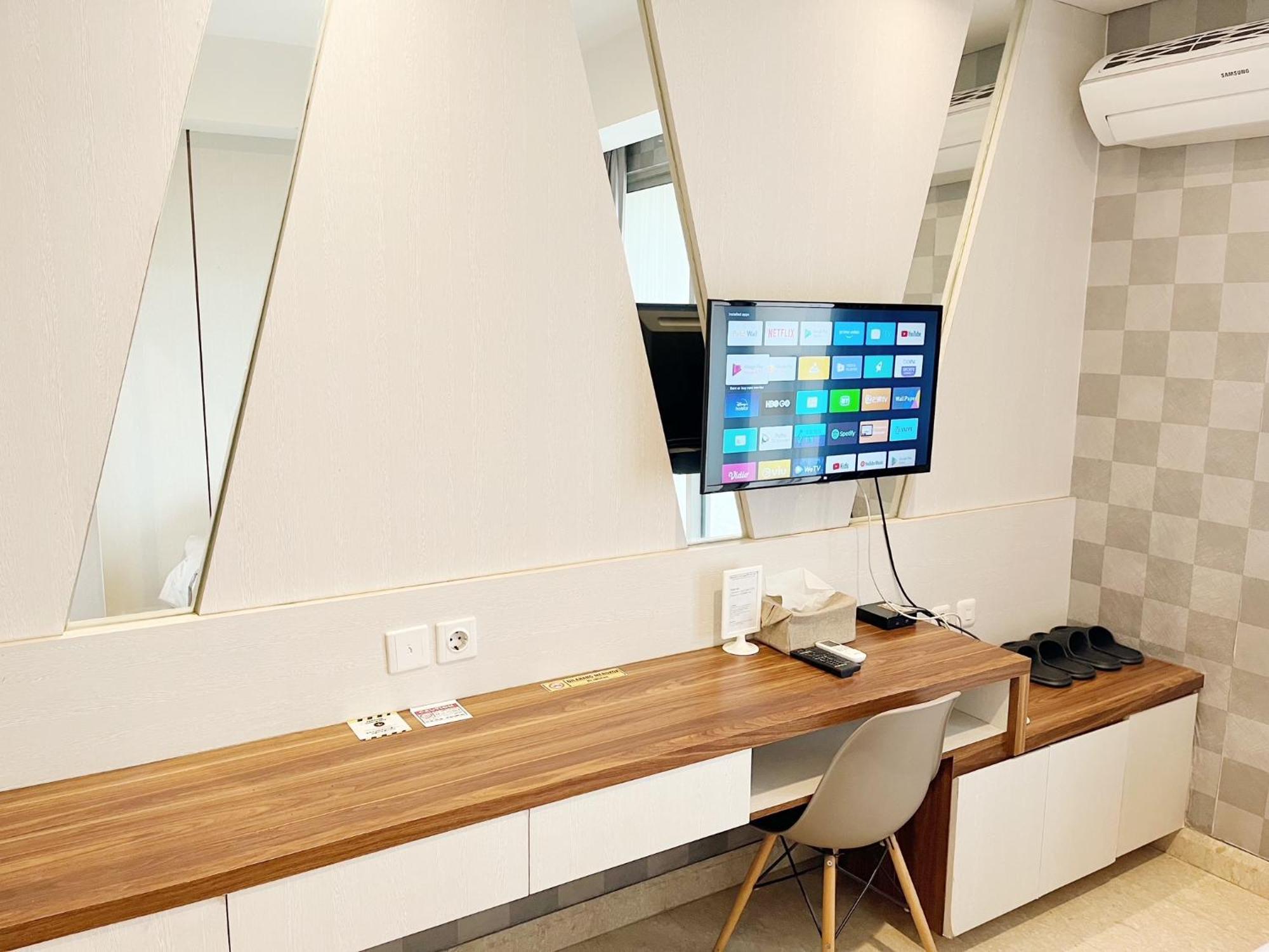 Gold Coast Pik Sea View Apartments By Longesuites Jakarta Szoba fotó
