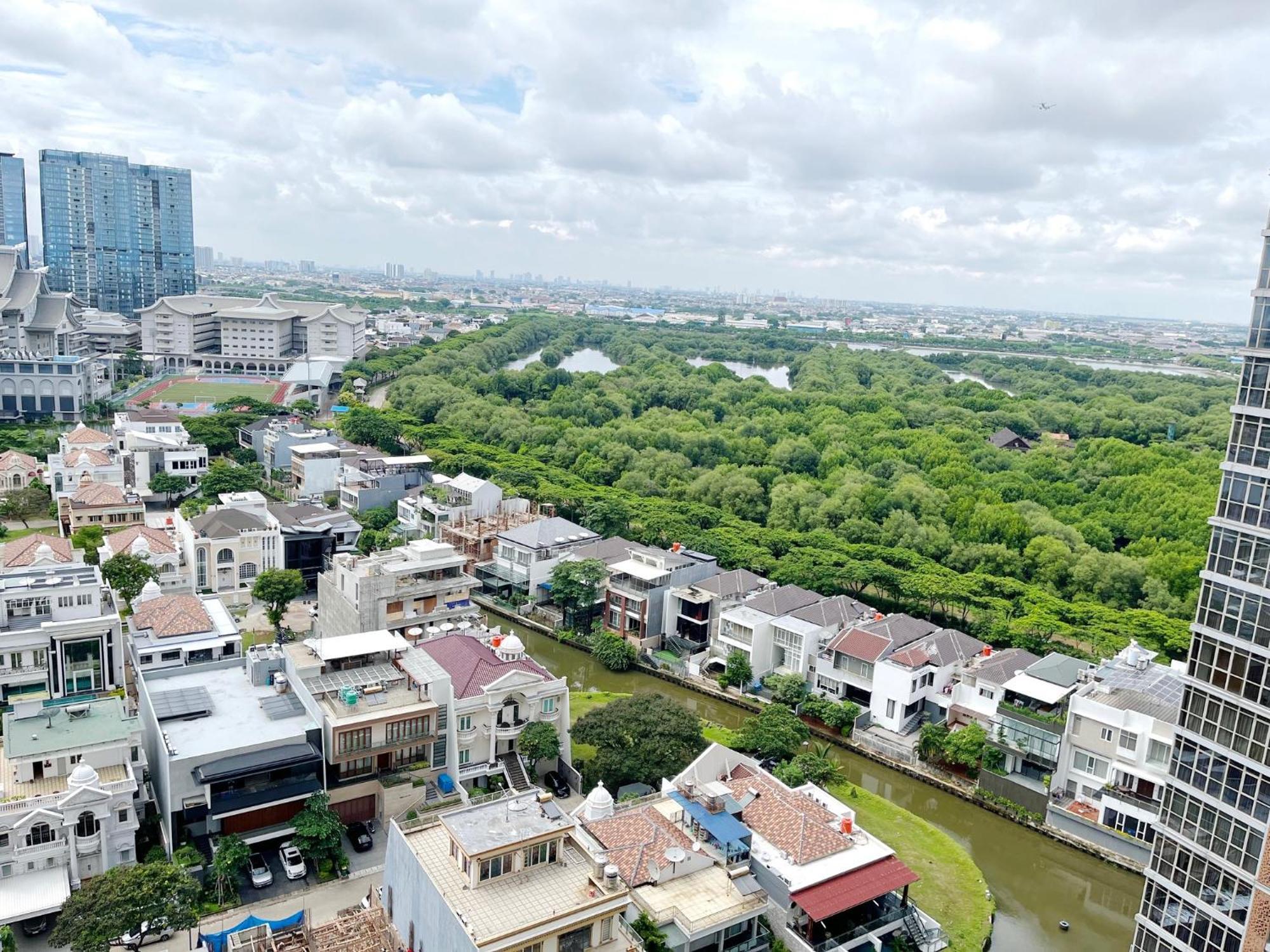Gold Coast Pik Sea View Apartments By Longesuites Jakarta Szoba fotó