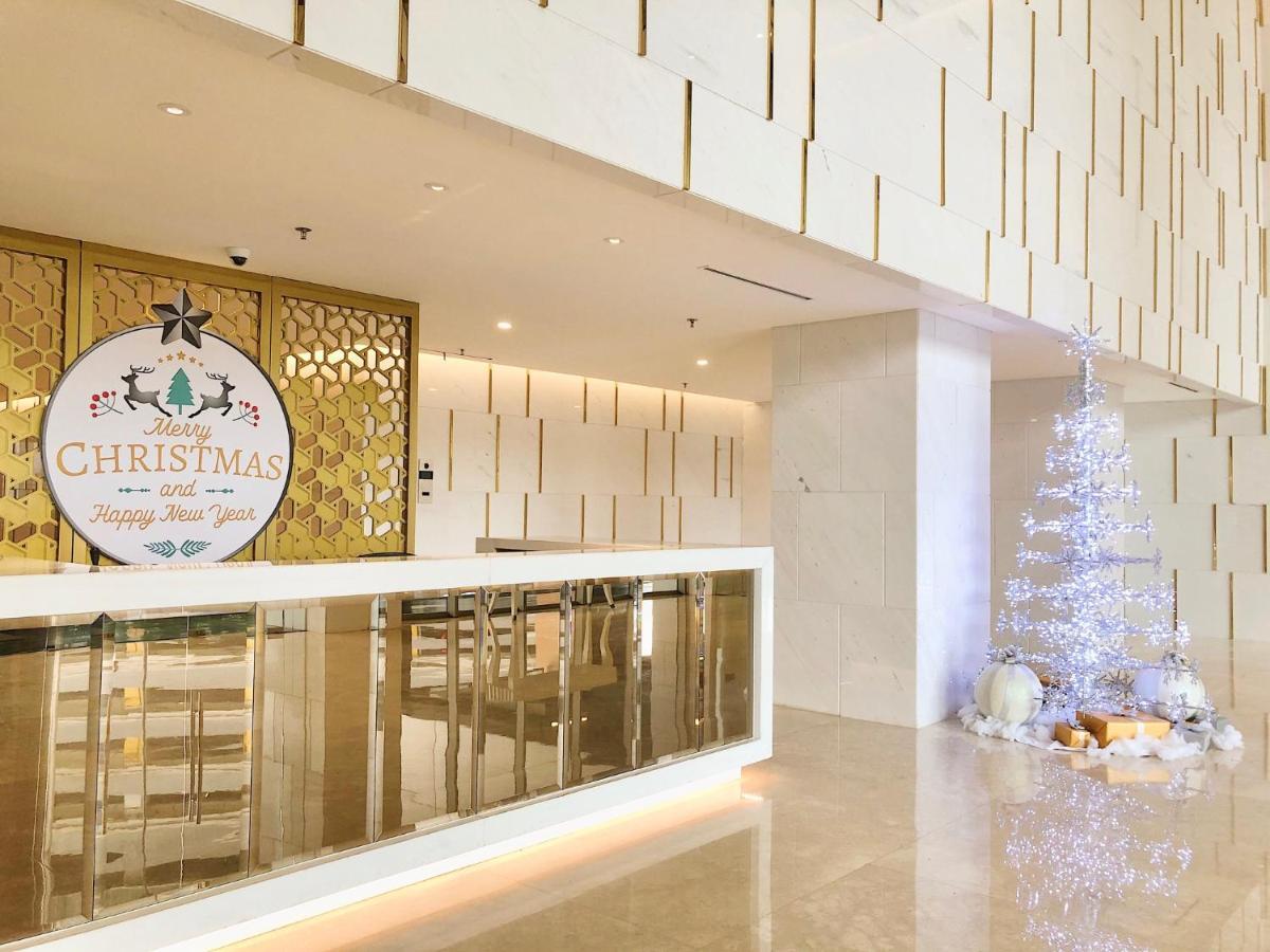 Gold Coast Pik Sea View Apartments By Longesuites Jakarta Kültér fotó