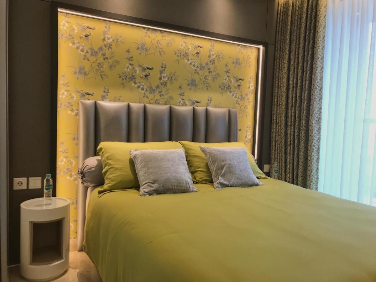 Gold Coast Pik Sea View Apartments By Longesuites Jakarta Kültér fotó