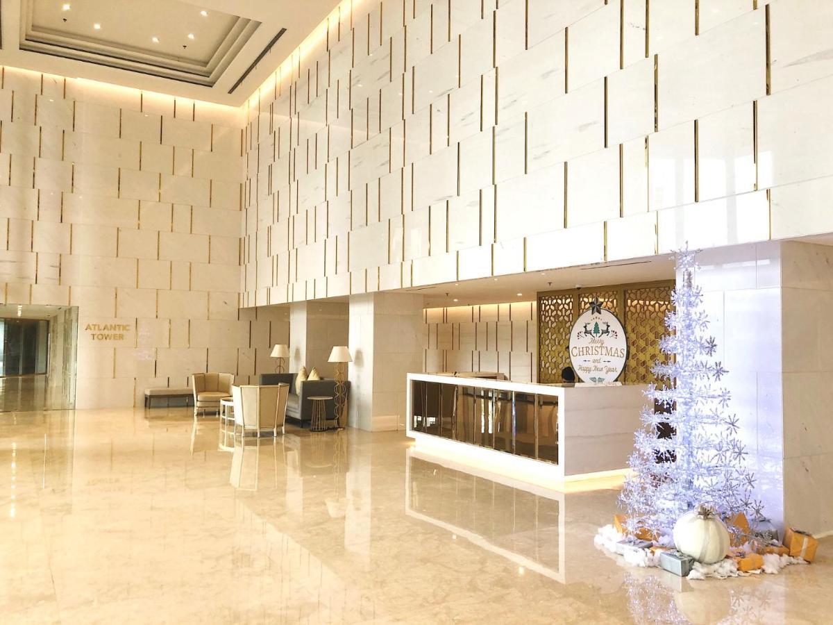 Gold Coast Pik Sea View Apartments By Longesuites Jakarta Kültér fotó